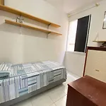 Apartamento Mobiliado Com 3 Quartos, Sendo 1 Suite