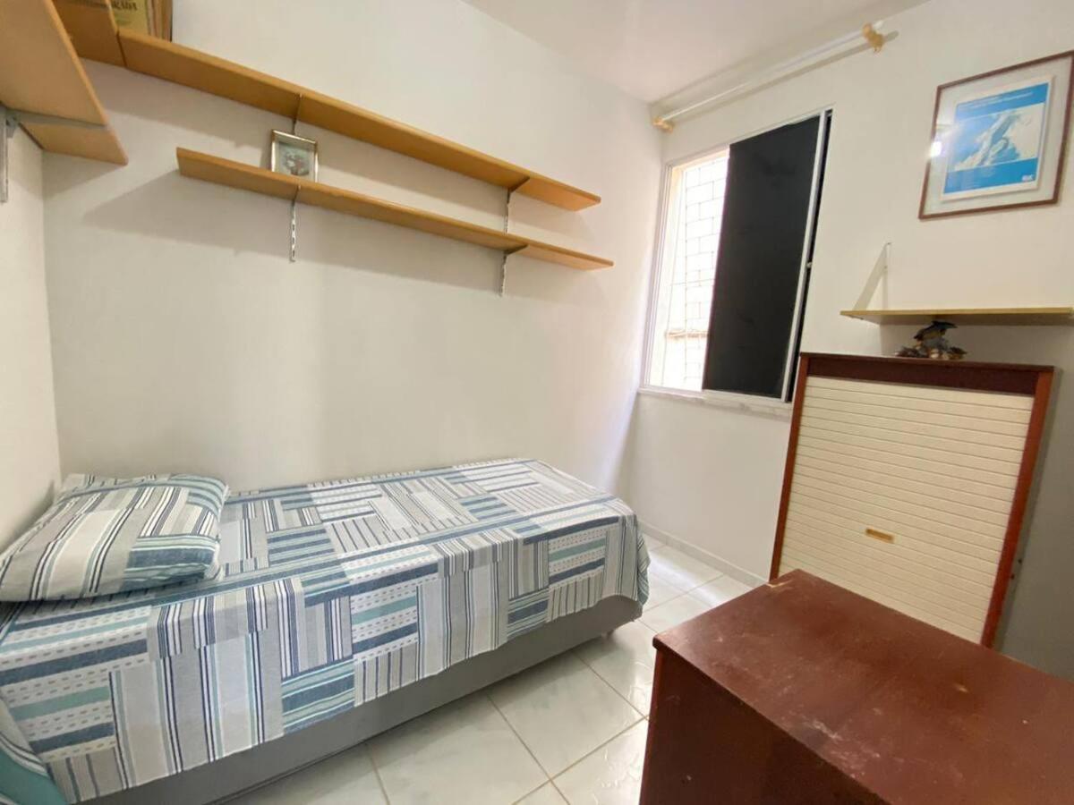 Mobiliado Com 3 Quartos, Sendo 1 *